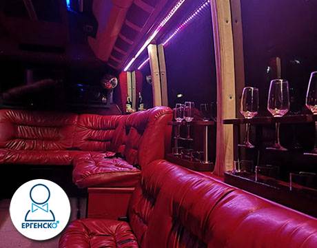 Изненадай младоженецът с Парти бус в компанията на Уникални стриптизьорки за Ергенско парти. Бъдете подготвени за много индивидуални изненади!