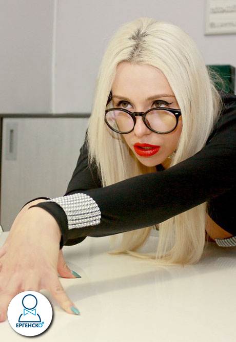 Професионална Стриптизьорка за Горещо Ергенско парти. Miss Tiffany и нейното стриптийз шоу ще оставят без дъх младоженеца. Топлесс шоу програма